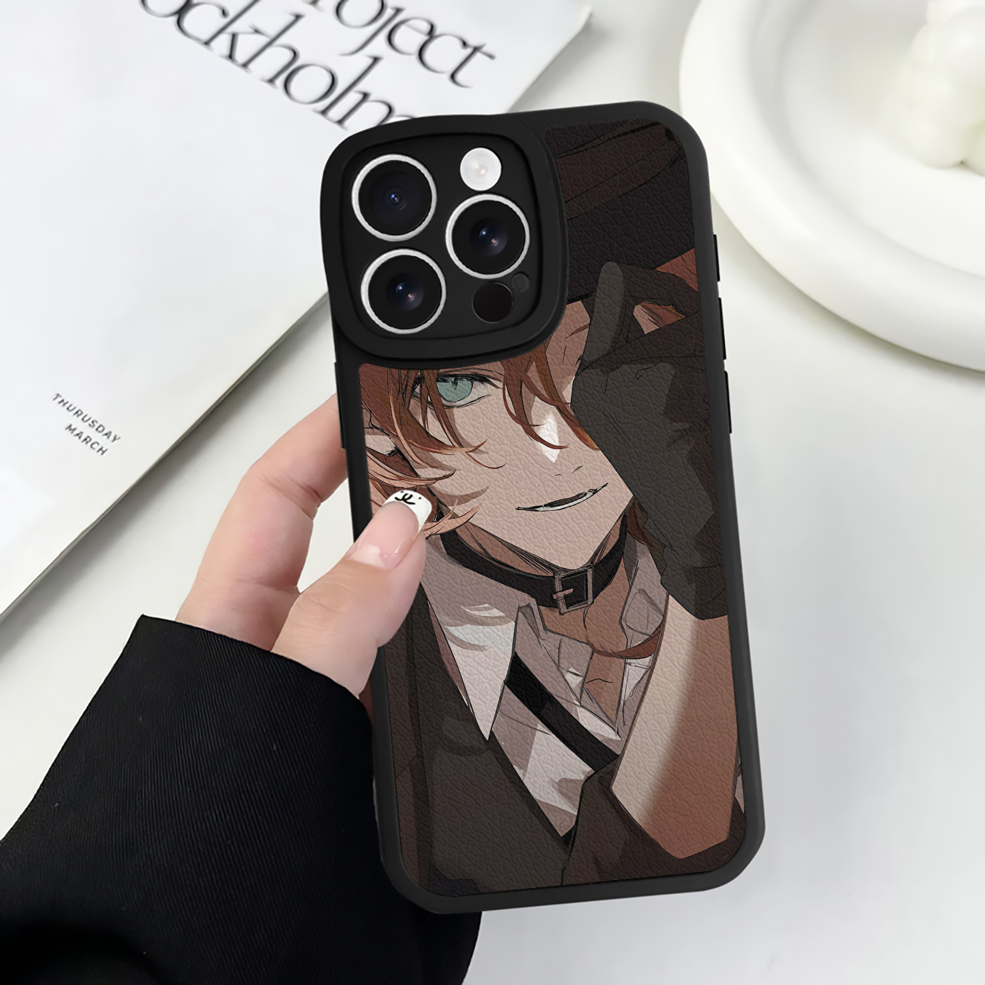 （画像用） 文豪ストレイドッグス Bungo Stray Dogs 【iPhone 16シリーズ対応】シリコンスマホケース（レザー調） 材質：シリコン